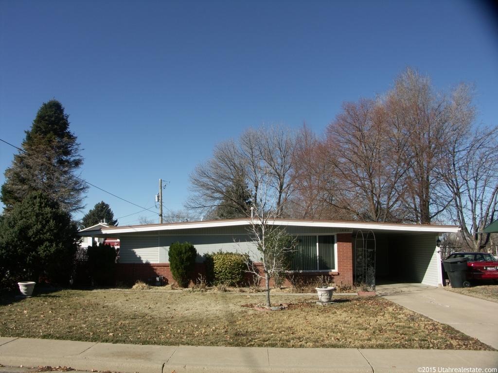 1443 N 200 W, Sunset, UT 84015