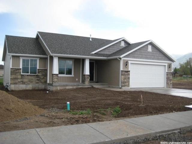 415 E 400 S, Hyrum, UT 84319