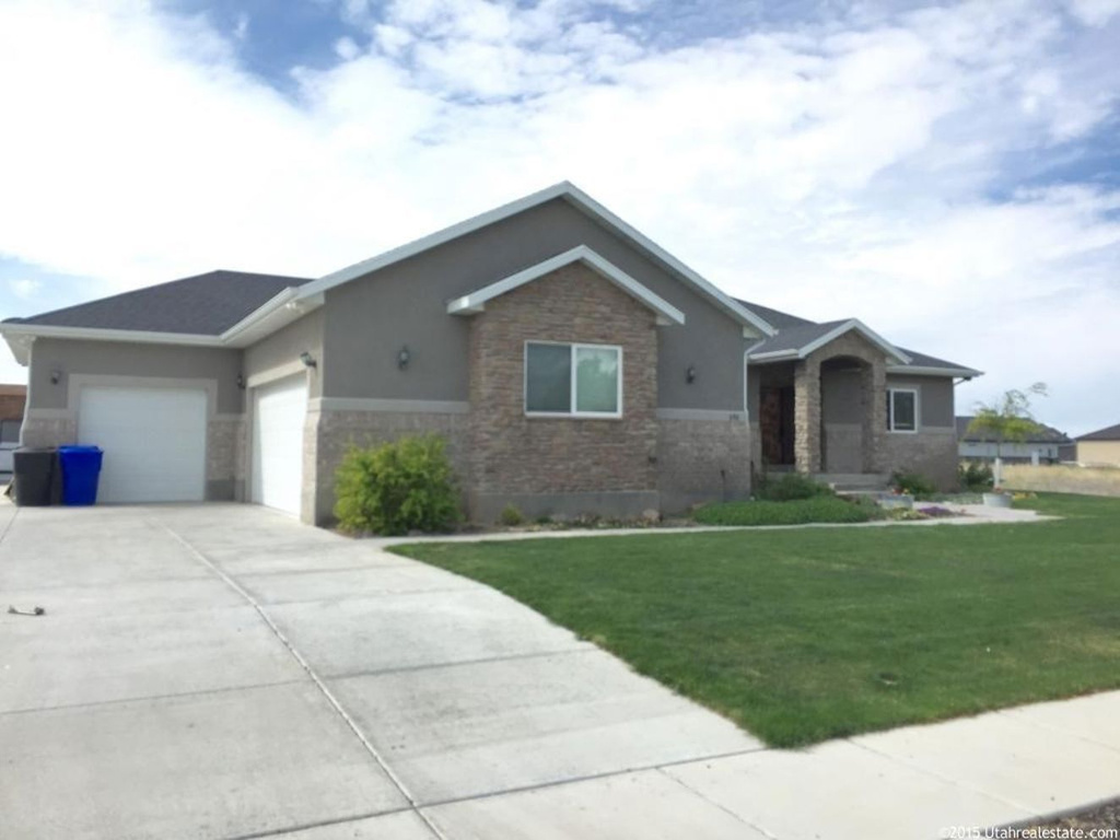 690 E 300 N, Tremonton, UT 84337