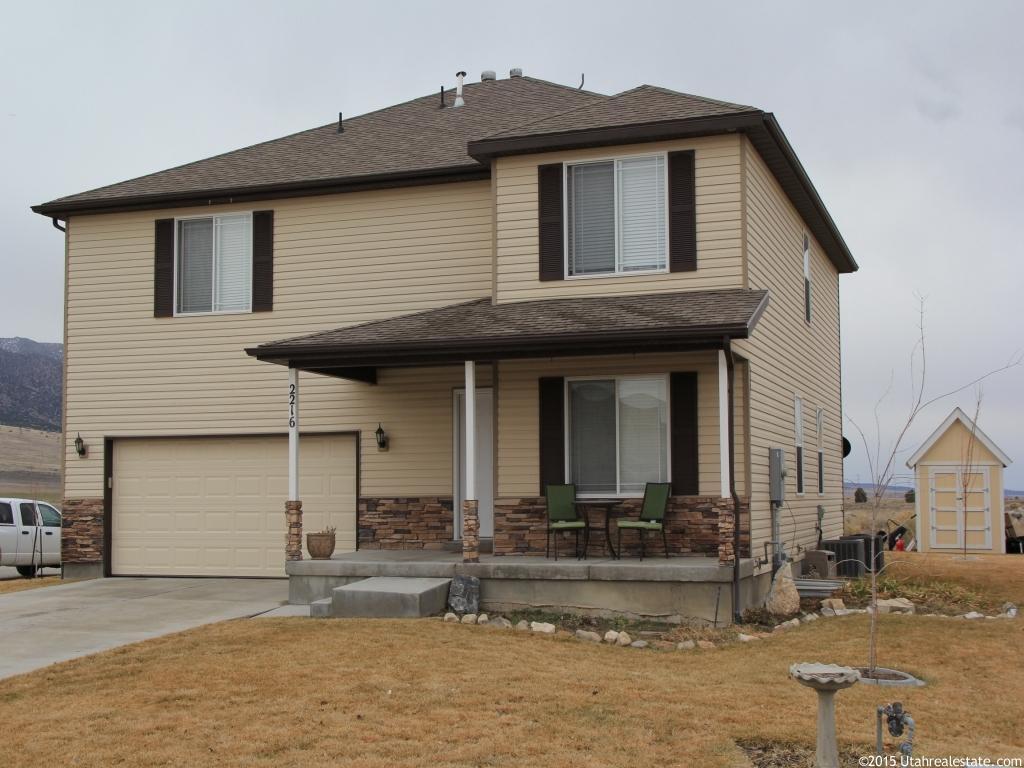 2216 E Frontier St N, Eagle Mountain, UT 84005