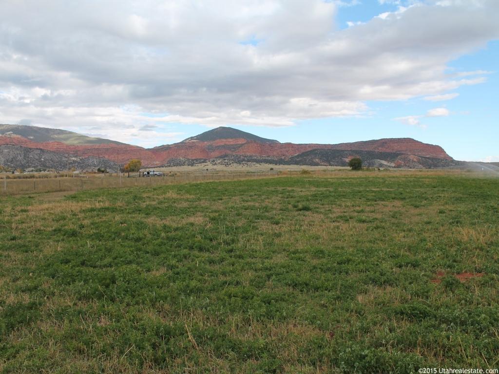 1250 S 650 W, Bicknell, UT 84715