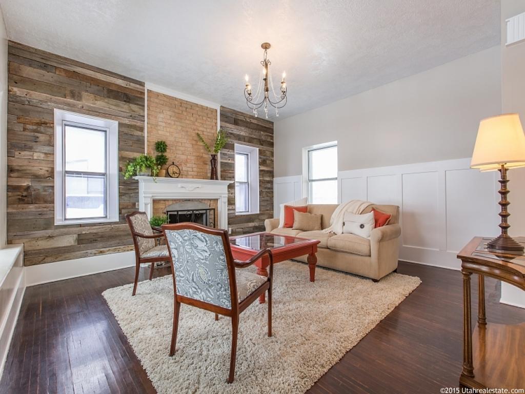 540 E Larsen Dr, Bountiful, UT 84010