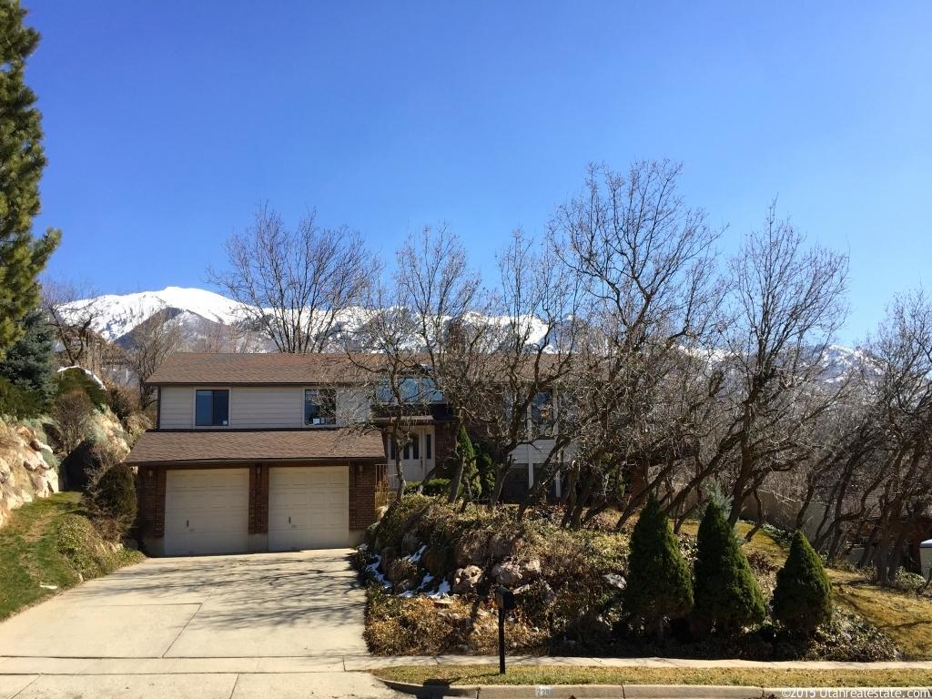 2286 E Oak Forest Dr, Layton, UT 84040