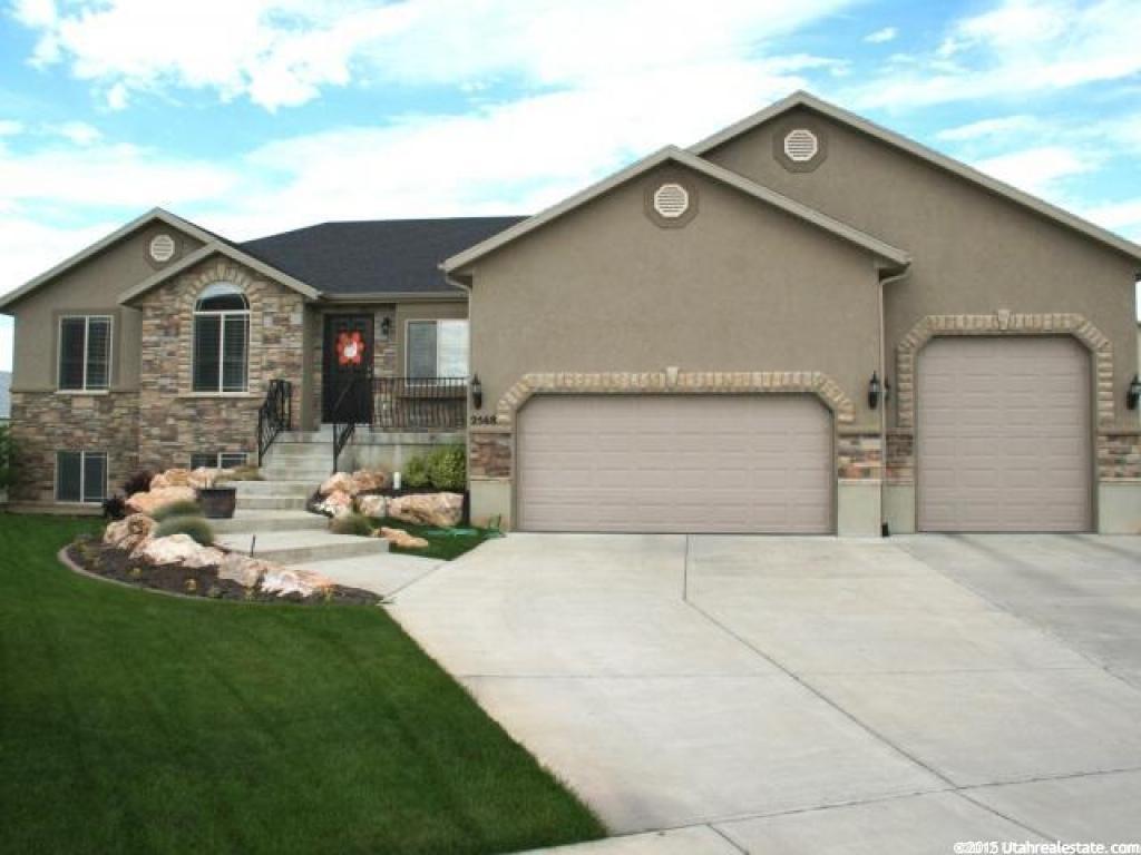 2568 W 1835 N, Clinton, UT 84015