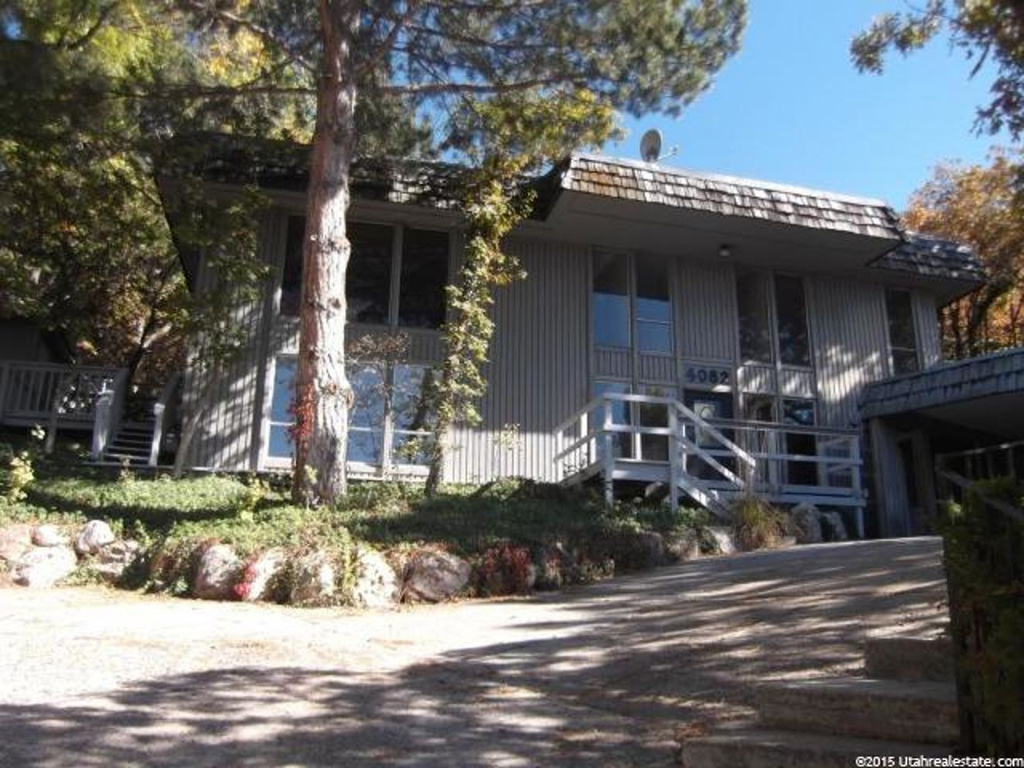 4062 S Bona Villa Dr E, Ogden, UT 84403