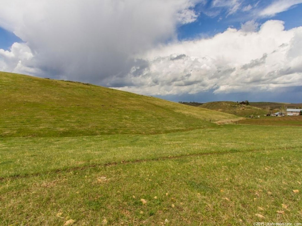 1300 E 9000 S, Paradise, UT 84328