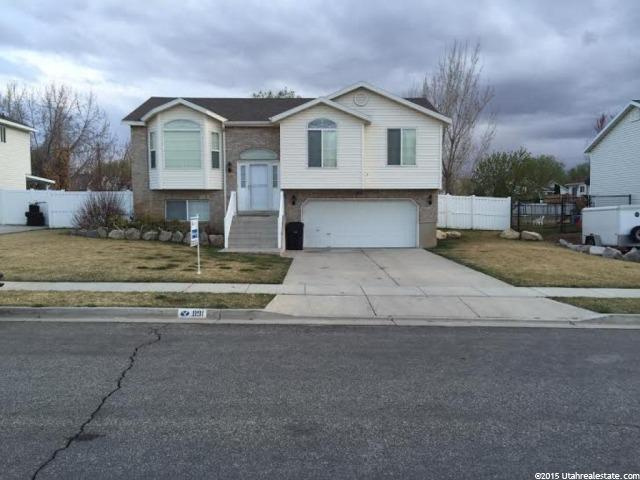 891 W 1350 N, Clinton, UT 84015