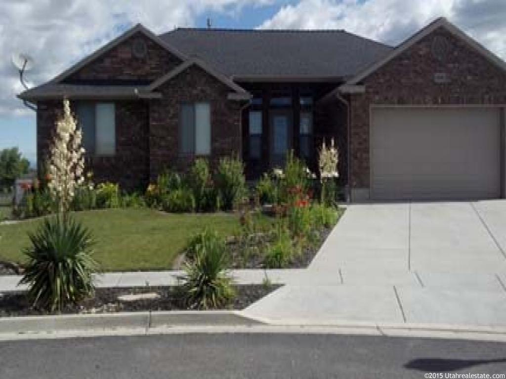 1338 N 1590 W, Clinton, UT 84015
