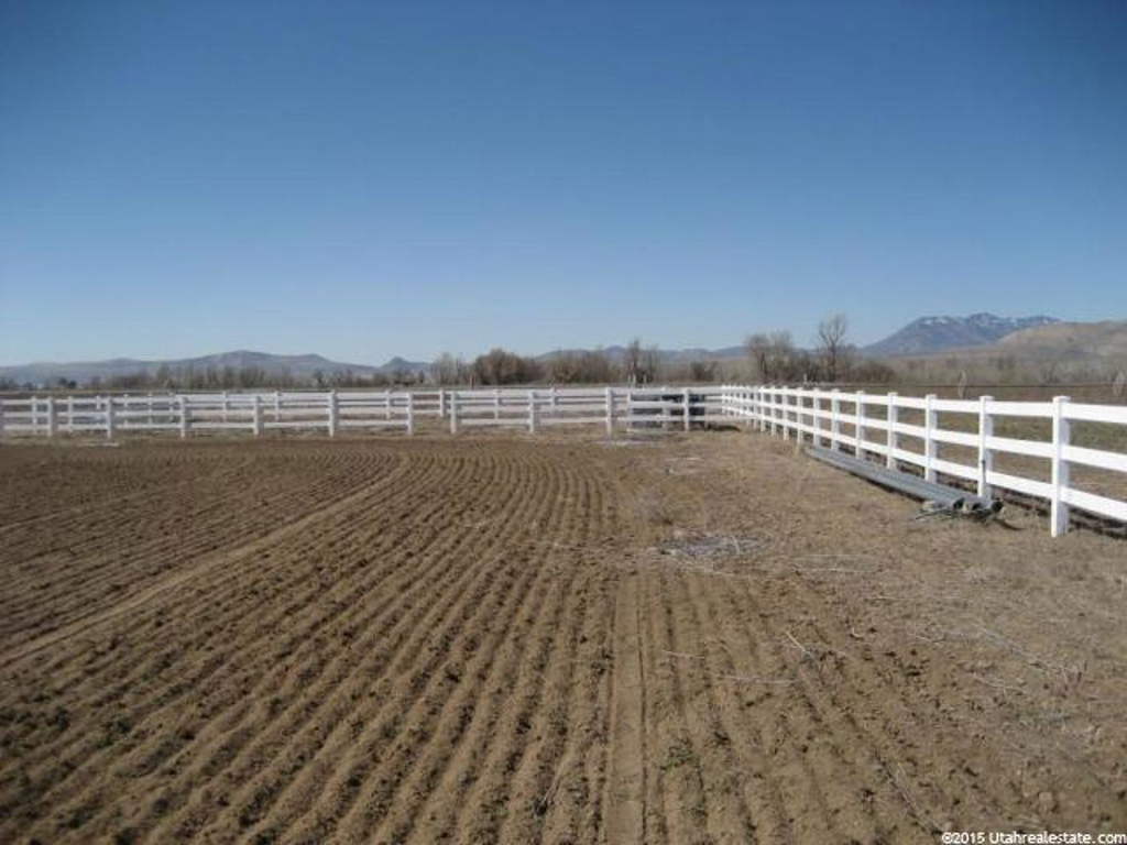 7305 N Estancia Ln N #9, Smithfield, UT 84335