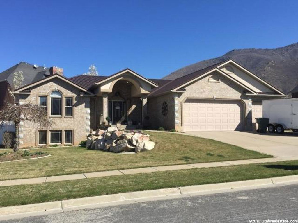 1810 Shoshone Dr, Ogden, UT 84403
