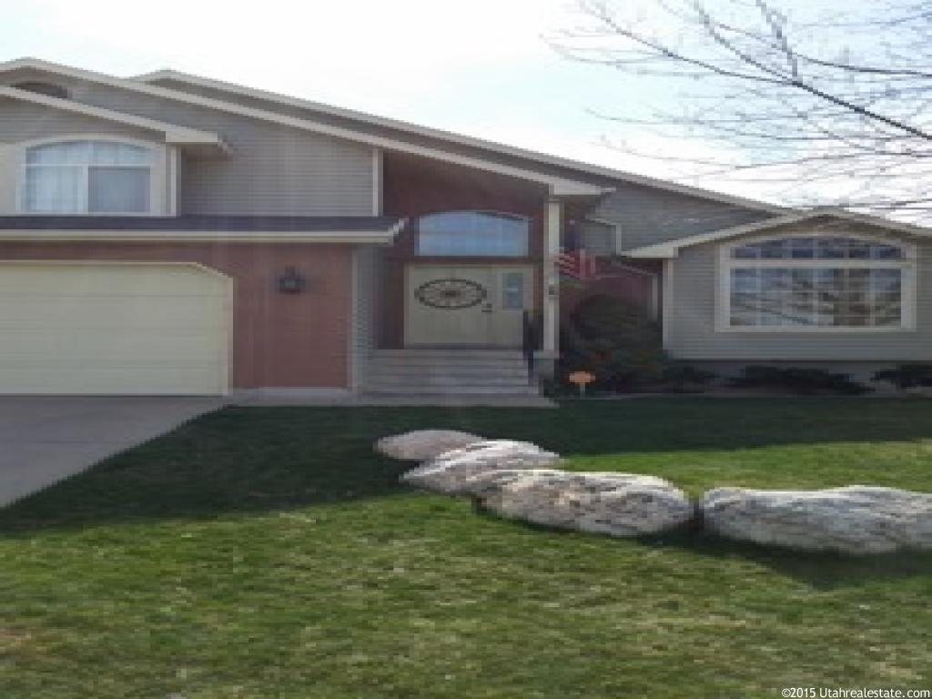 186 E Shadowbrook Ln, Kaysville, UT 84037