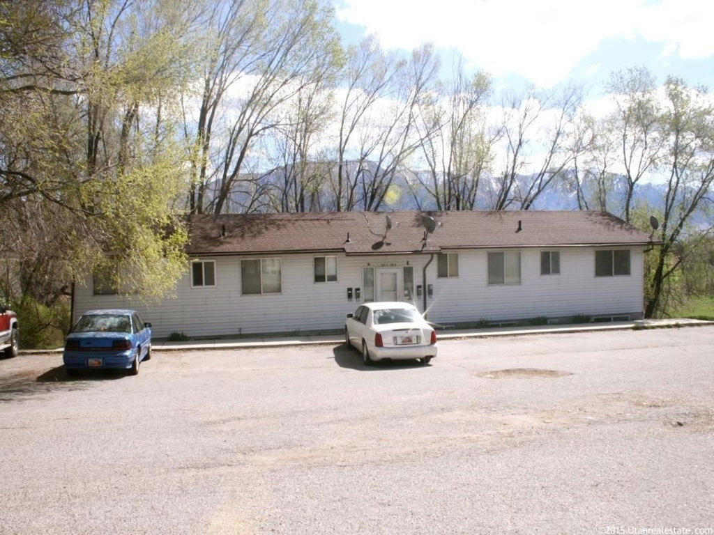 305 S 100 E, Tremonton, UT 84337