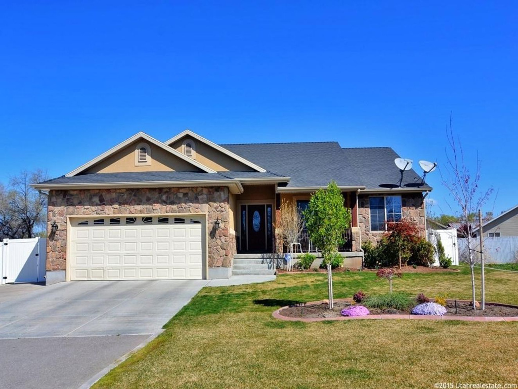 1055 S 1650 E, Clearfield, UT 84015