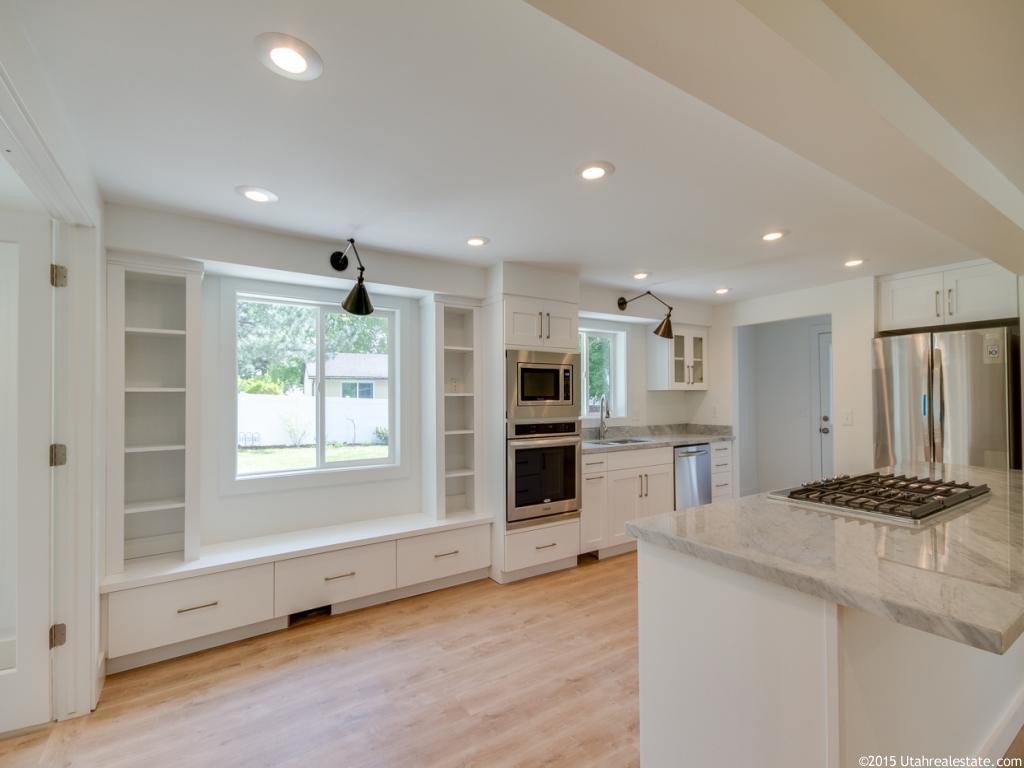 2762 E Willow Wick Dr, Sandy, UT 84093