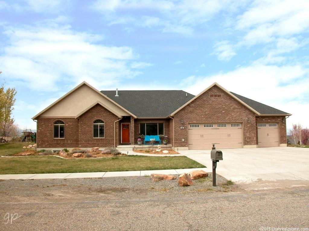 395 N 575 E, Hyde Park, UT 84318