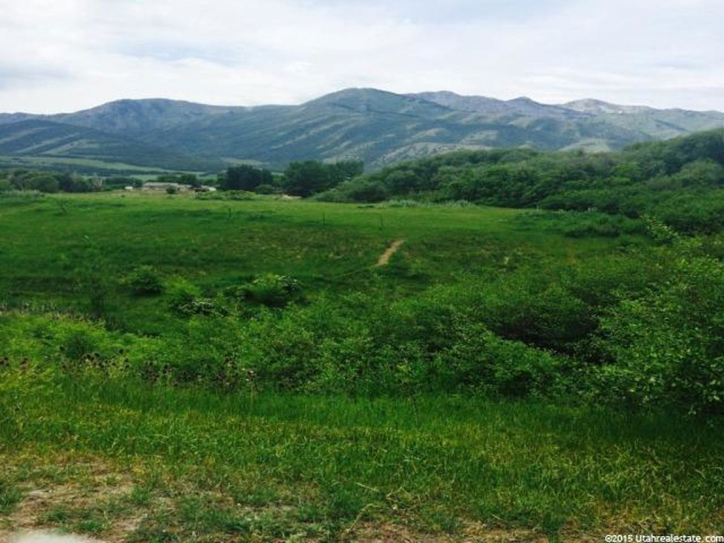 320 S 200 E, Wellsville, UT 84339