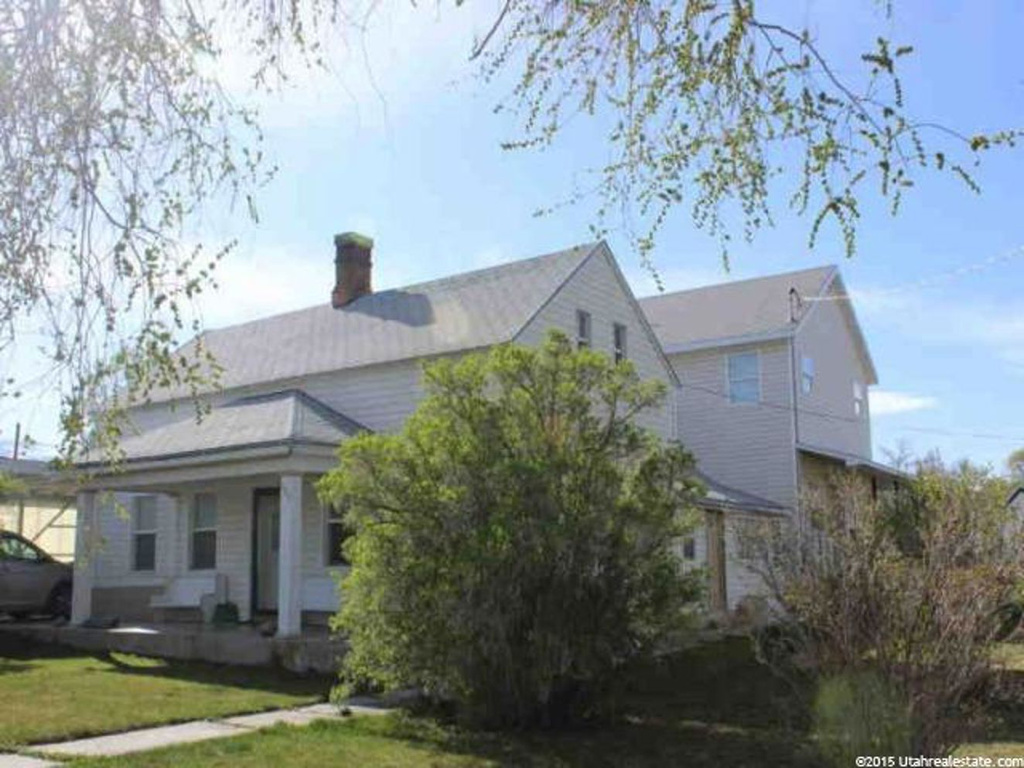 160 E 100 N, Mt Pleasant, UT 84647
