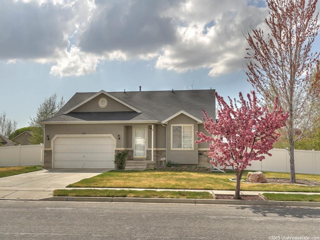 1093 N 1120 W, Clinton, UT 84015