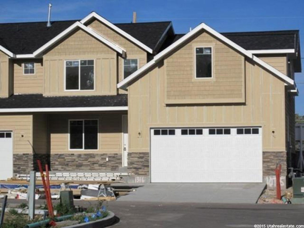 1316 E Old Erickson S, Sandy, UT 84094