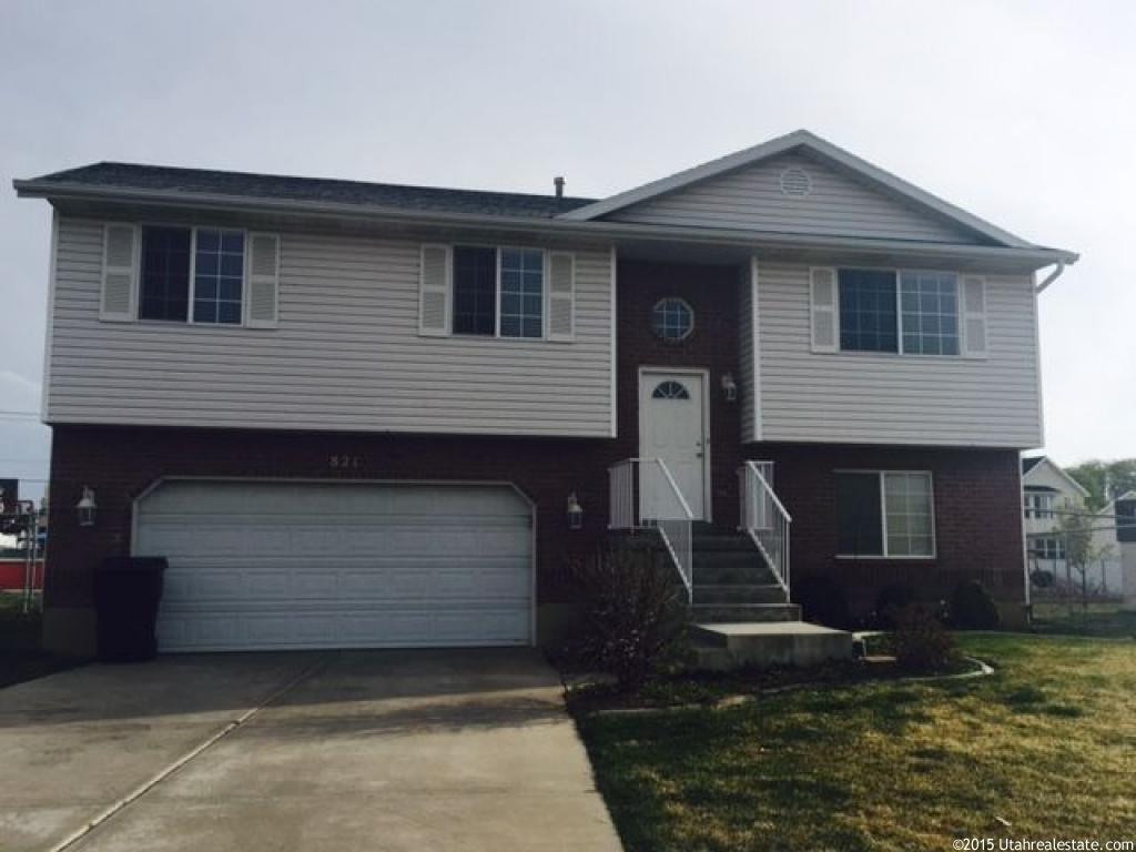 821 W 1350 N, Clinton, UT 84015