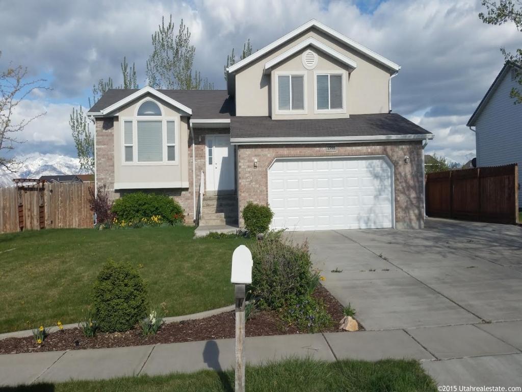 1598 N 2530 W, Clinton, UT 84015