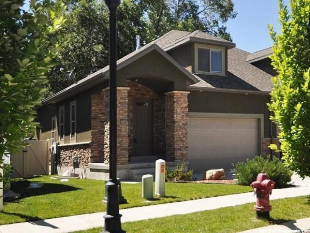 7766 S Rustic Pine Cv E, Midvale, UT 84047