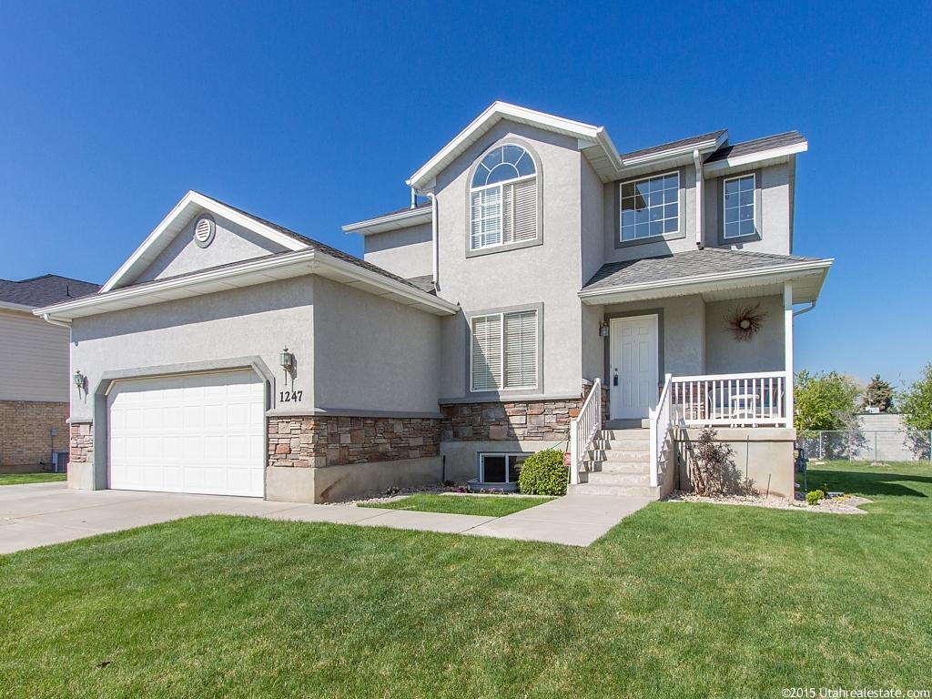 1247 N 2220 W, Clinton, UT 84015