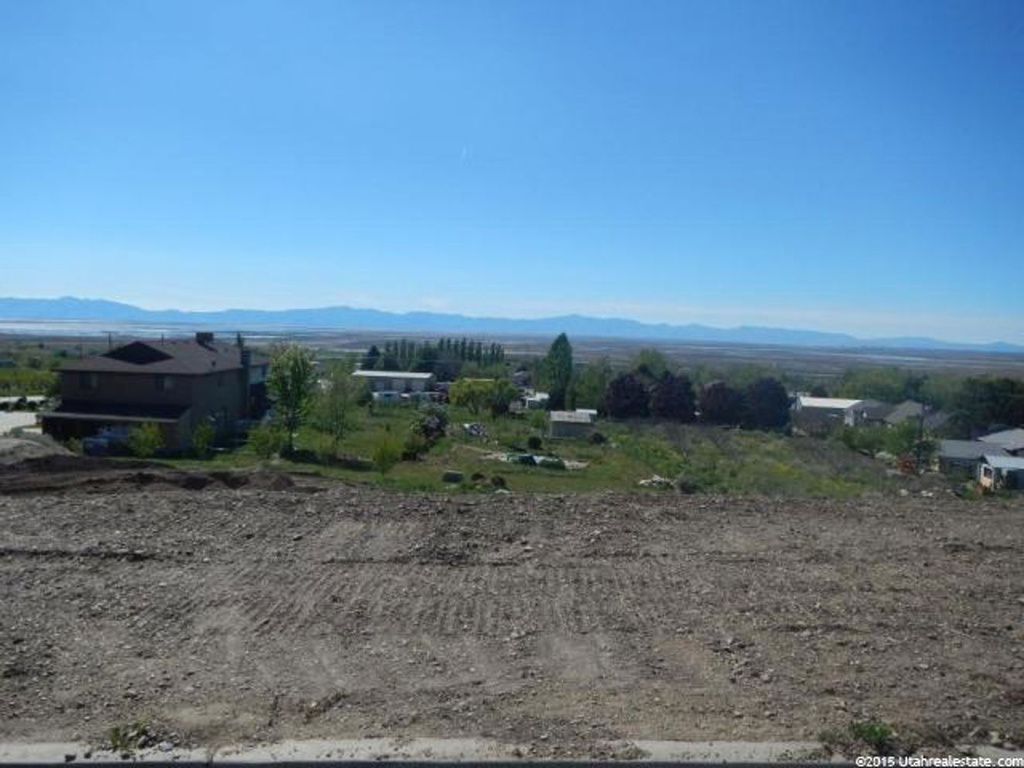 2970 S 800 W #3, Perry, UT 84302