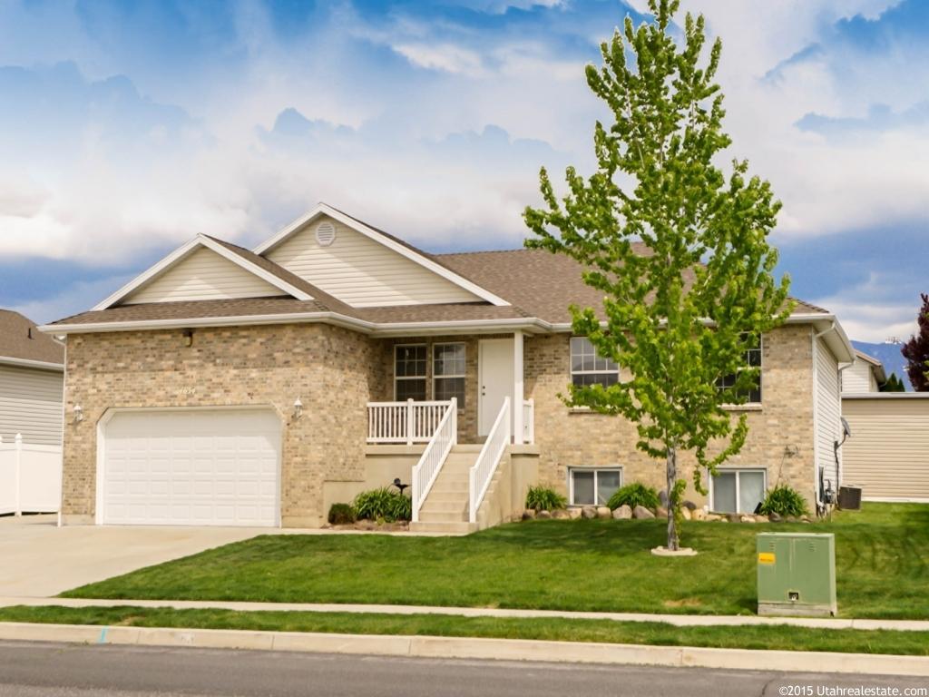4634 S 3025 W, Roy, UT 84067