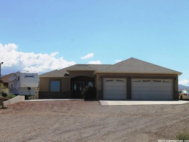 62 E Mt Peale Dr, Moab, UT 84532