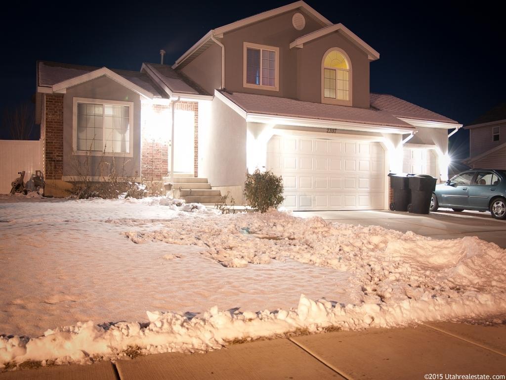 2397 W 2450 N, Clinton, UT 84015