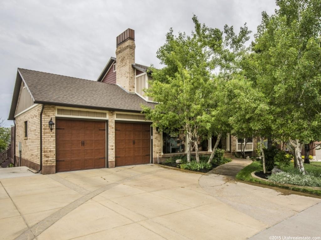 3002 S Windsor Ln S, Bountiful, UT 84010