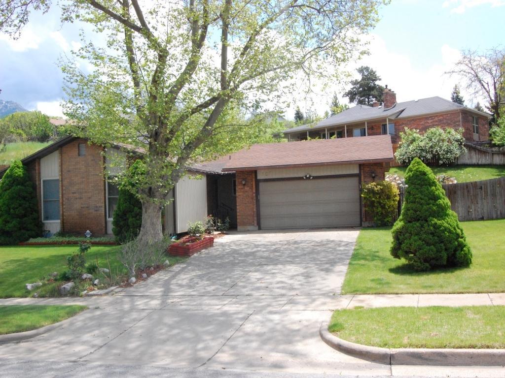 807 E Nancy Dr S, South Ogden, UT 84403