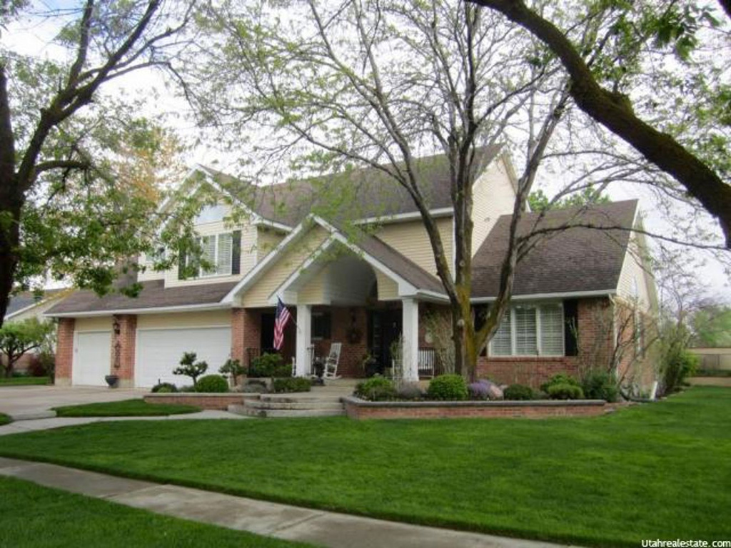 935 Stewart Hill Dr, River Heights, UT 84321