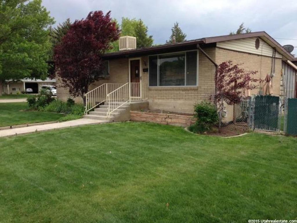 244 E Gordon Ave, Layton, UT 84041