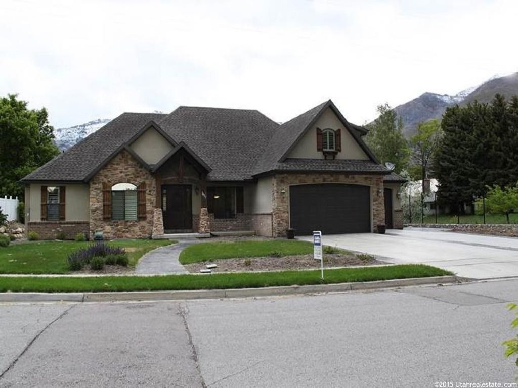 1077 E Watkins Ln, Alpine, UT 84004