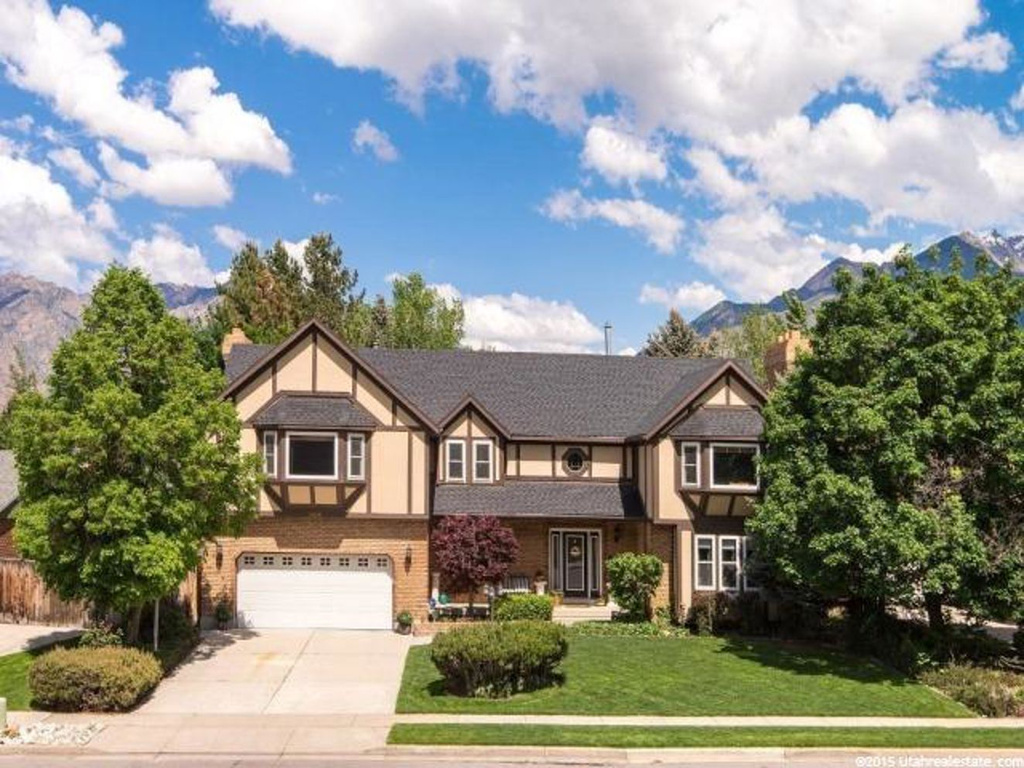 1915 E Viscounti Dr, Sandy, UT 84093