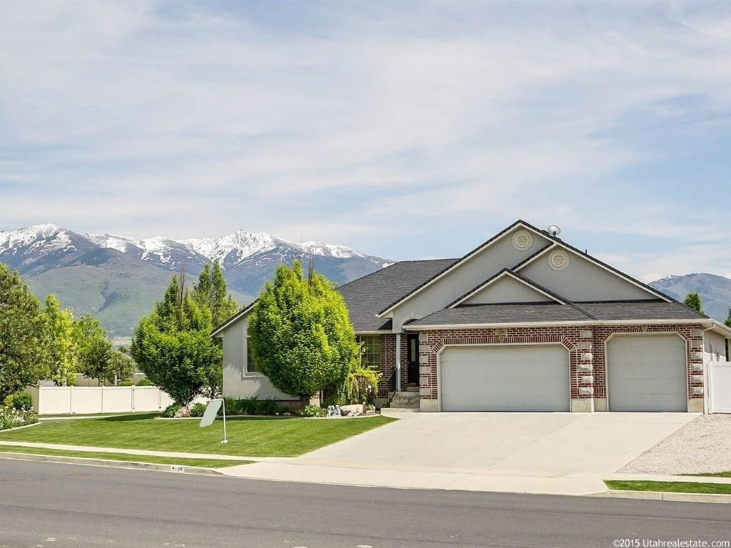 231 W 575 S, Layton, UT 84041