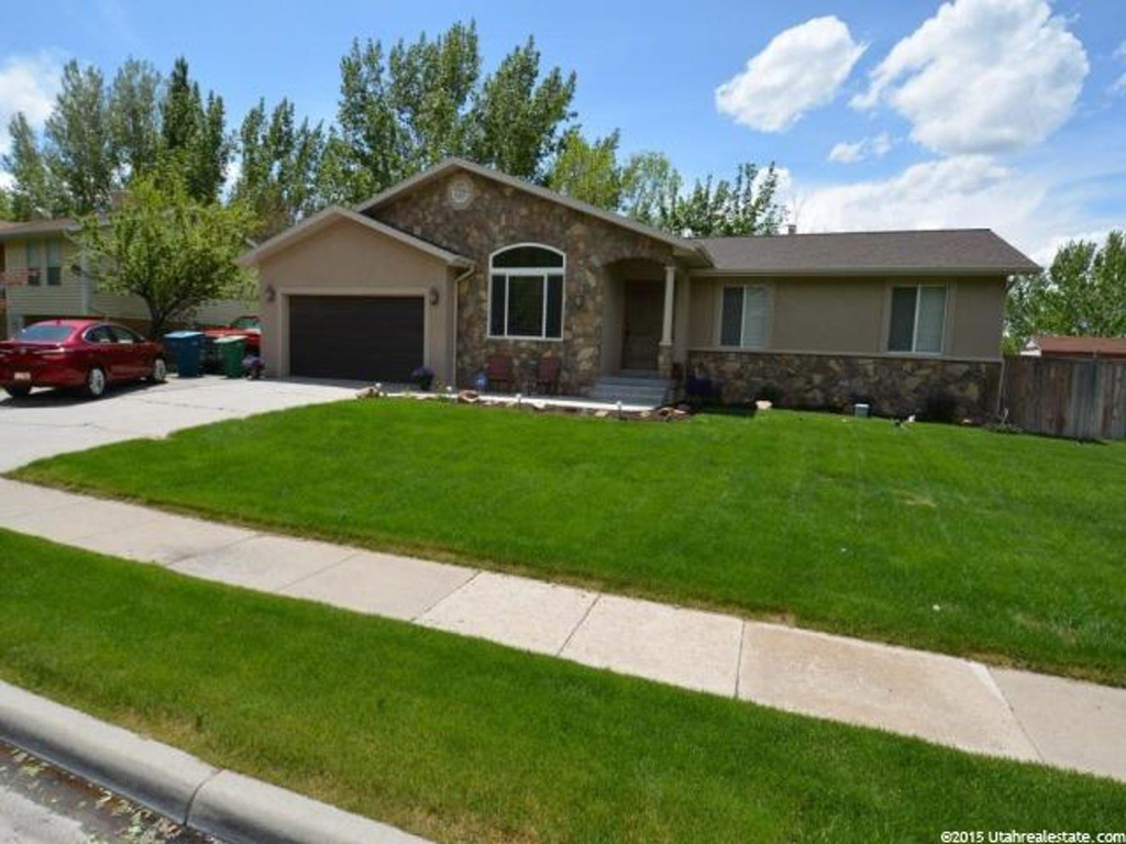 10252 S 2375 E, Sandy, UT 84092