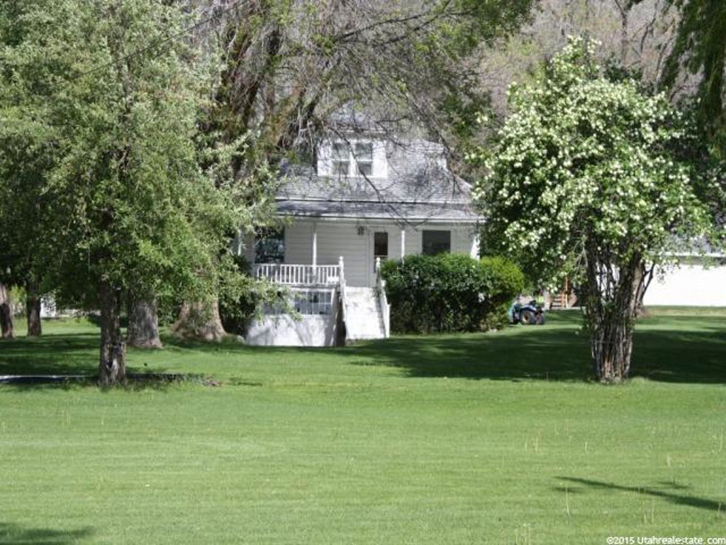110 N 400 E, Providence, UT 84332