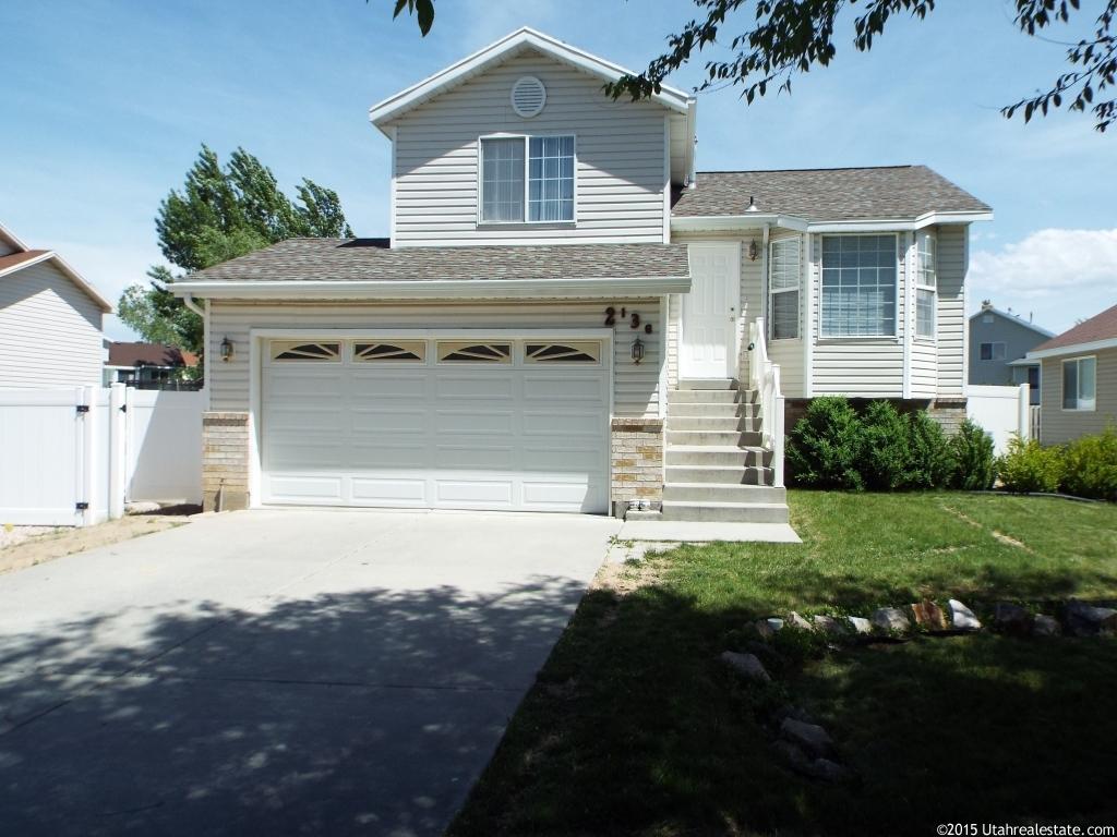 2136 N 2400 W, Clinton, UT 84015