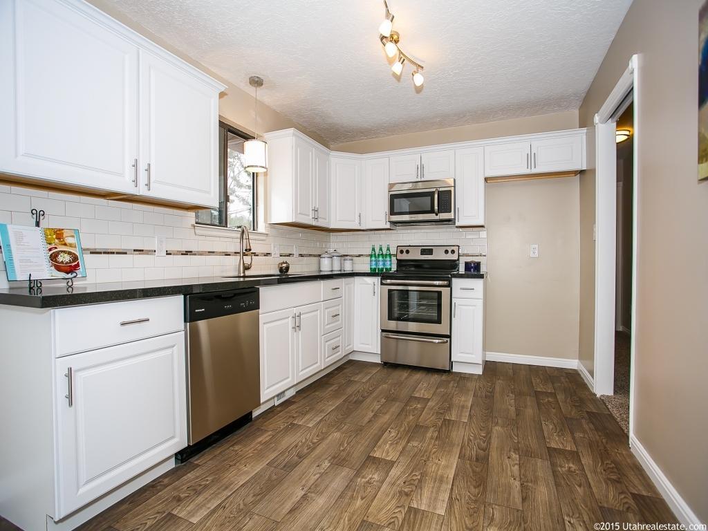 3136 W 1050 N, West Point, UT 84015