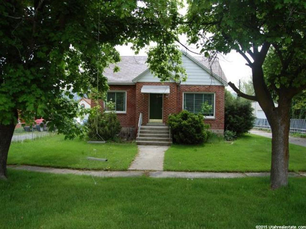 160 N 200 E, Wellsville, UT 84339