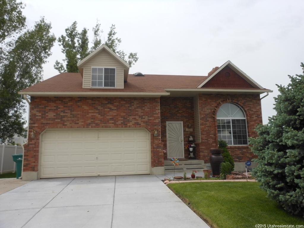 1121 W 150 S, Clearfield, UT 84015