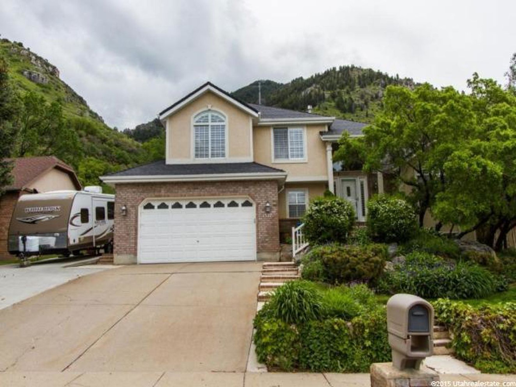 1527 E 2525 N, North Ogden, UT 84414