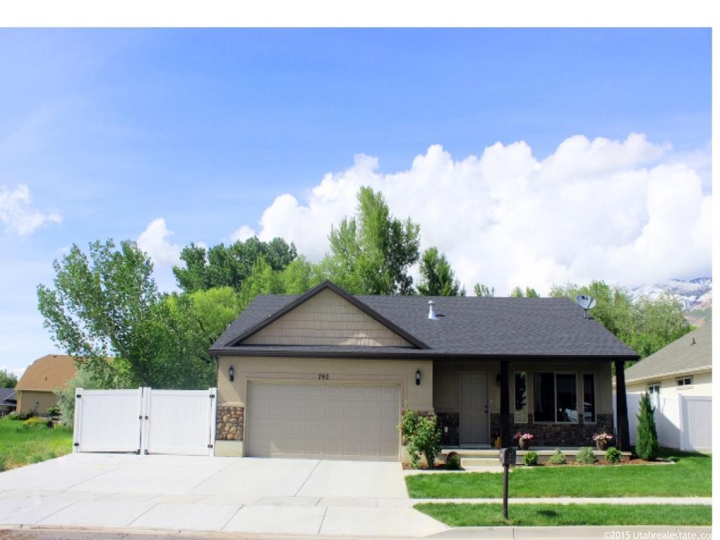 792 E 2025 N, North Ogden, UT 84414