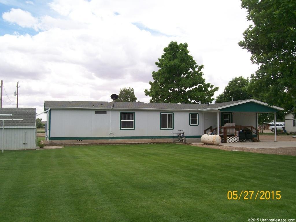 465 E Kings Ln, Green River, UT 84525