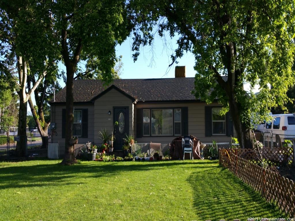 273 E 300 N, Clearfield, UT 84015