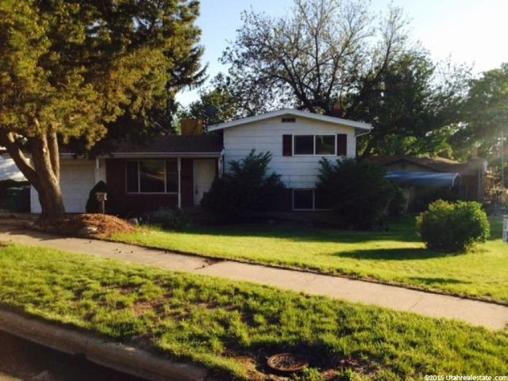 4955 S 2575 W, Roy, UT 84067