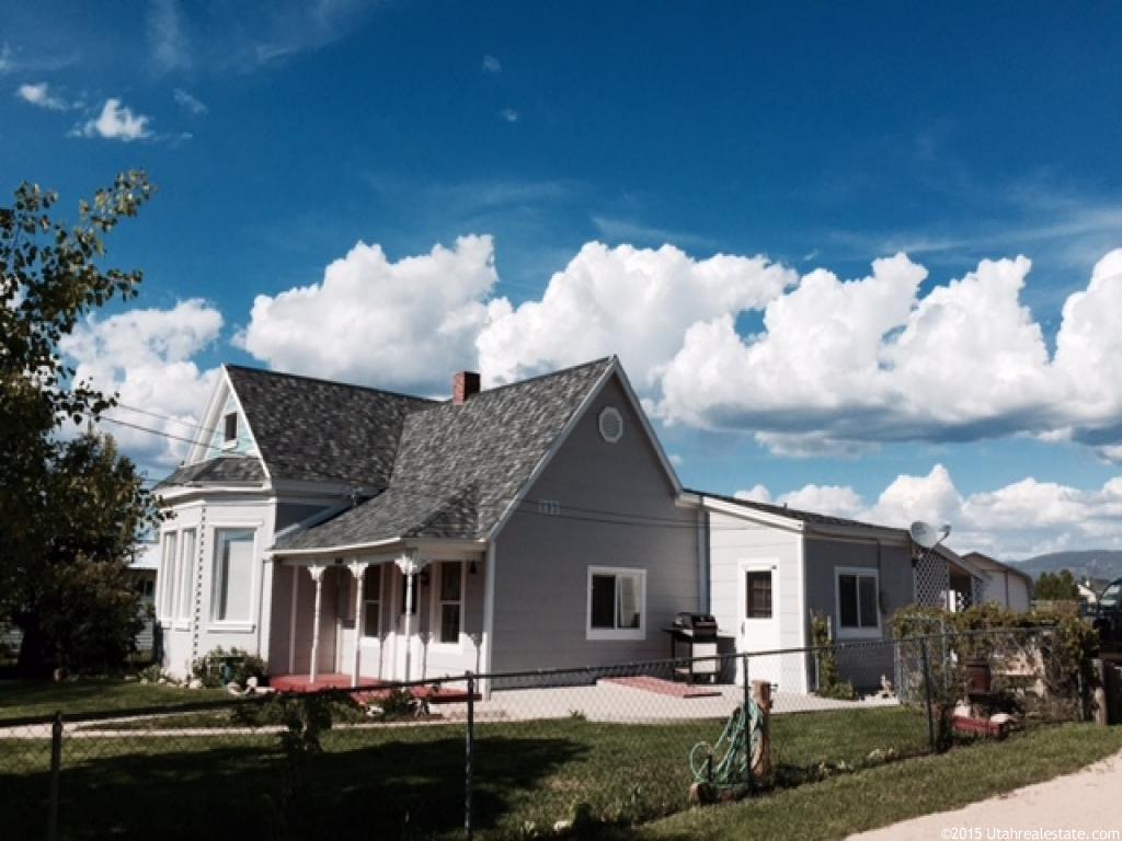 2925 S Daniels Rd, Daniel, UT 84032